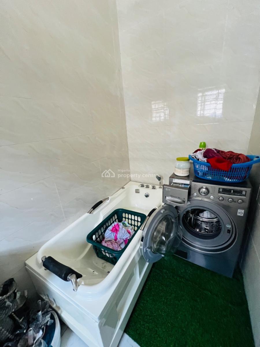 Unfurnished 4 Bedroom & Bq, Ikota, Lekki, Lagos, Semi-detached Duplex for Sale