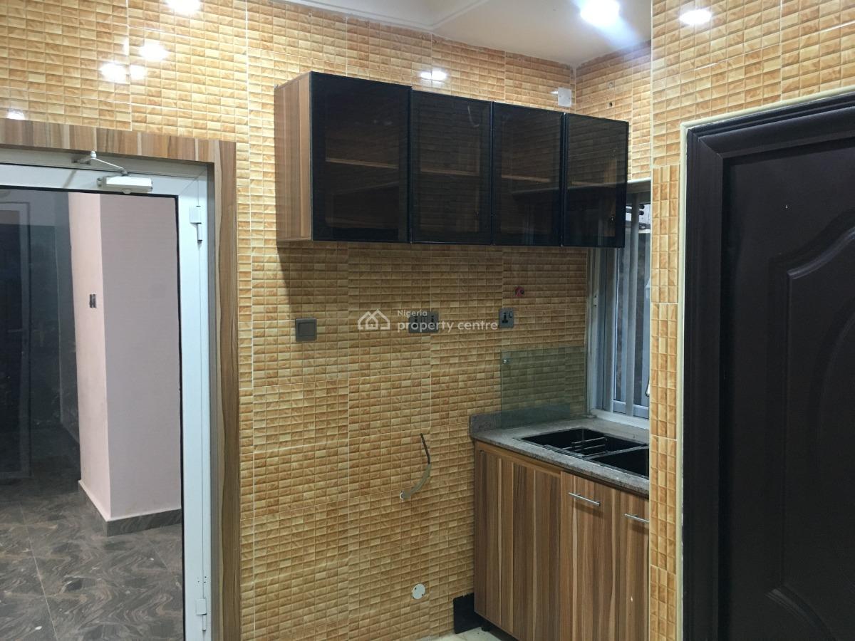 Serviced Unfurnished 3 Bedrooms Flat, Toyin Street, Ikeja, Lagos, Flat / Apartment for Rent