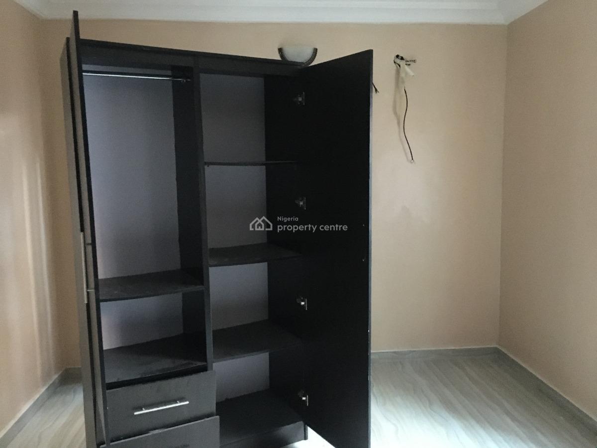 Serviced Unfurnished 3 Bedrooms Flat, Toyin Street, Ikeja, Lagos, Flat / Apartment for Rent