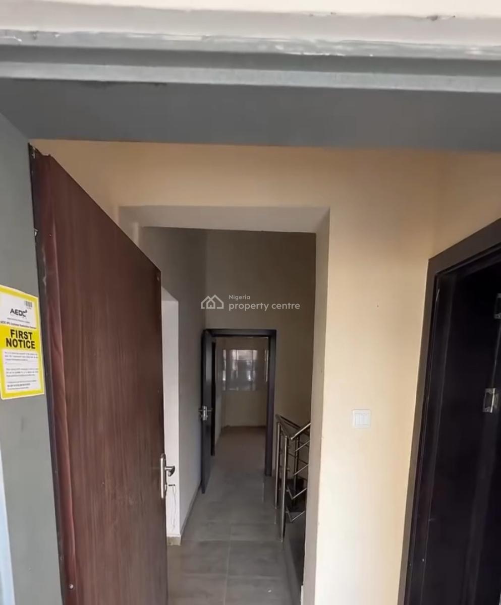 3-bedroom Terrace Duplex + 2-bedroom Basement, Guzape District, Abuja, Terraced Duplex for Sale