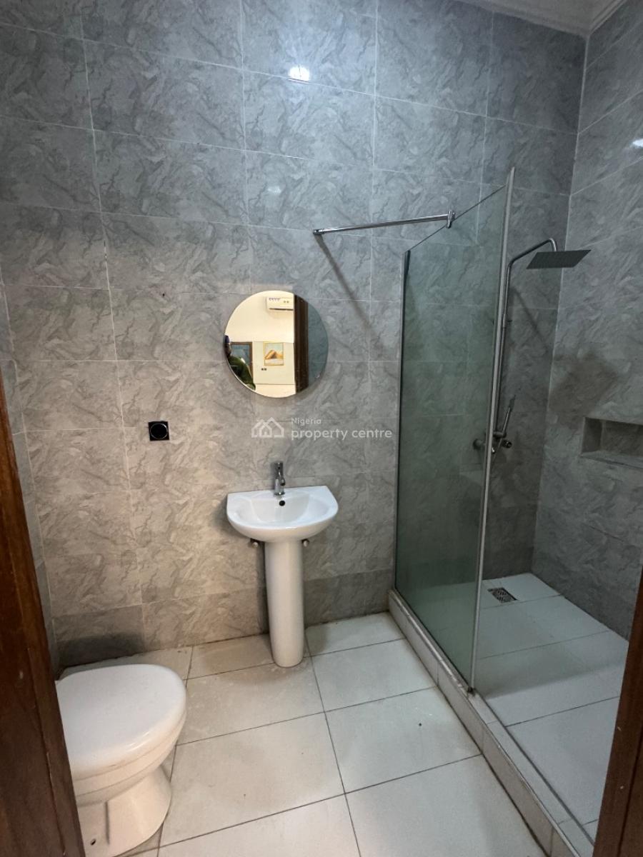 Furnished 3 Units 3 Bedroom Apartment, Lekki Phase 1 Off Admiralty Way., Lekki Phase 1, Lekki, Lagos, Flat / Apartment for Rent
