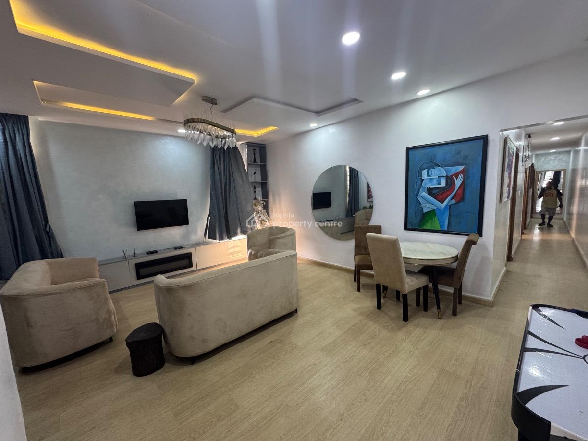 Furnished 3 Units 3 Bedroom Apartment, Lekki Phase 1 Off Admiralty Way., Lekki Phase 1, Lekki, Lagos, Flat / Apartment for Rent