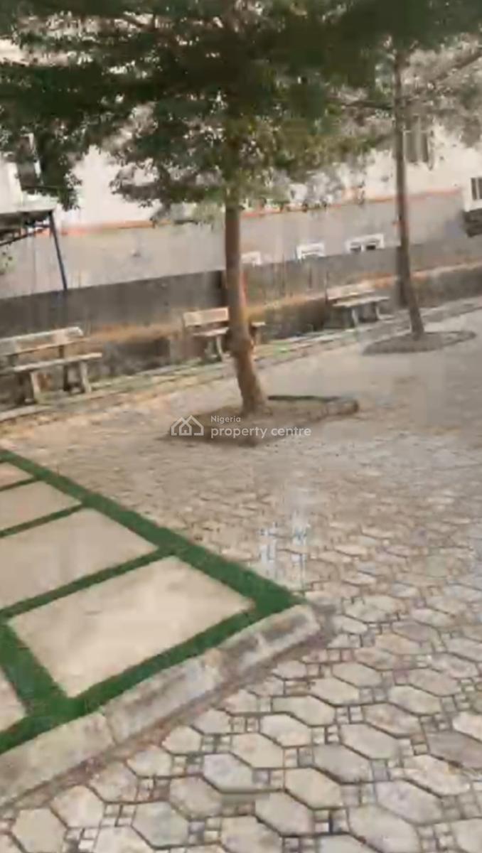 Spaciously Built 5 Bedrooms Semi Detached Duplex with Bq, Jabi, Abuja, Semi-detached Duplex for Rent