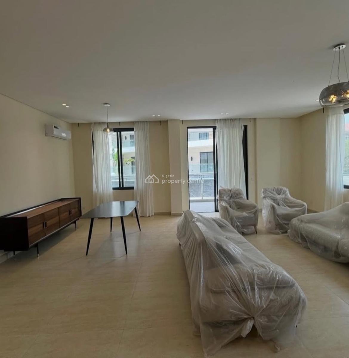 Topnotch 3 Bedrooms Furnished Apartment, Pool, Gym, Elevator, 24 Hours Services, Maitama District, Abuja, Flat / Apartment for Rent