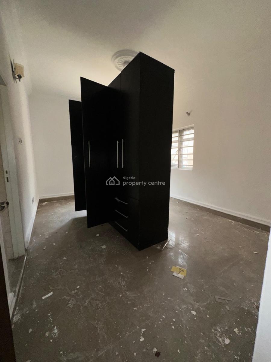 Specious 3 Bedroom for Commercial, Ologolo, Lekki, Lagos, Flat / Apartment for Rent