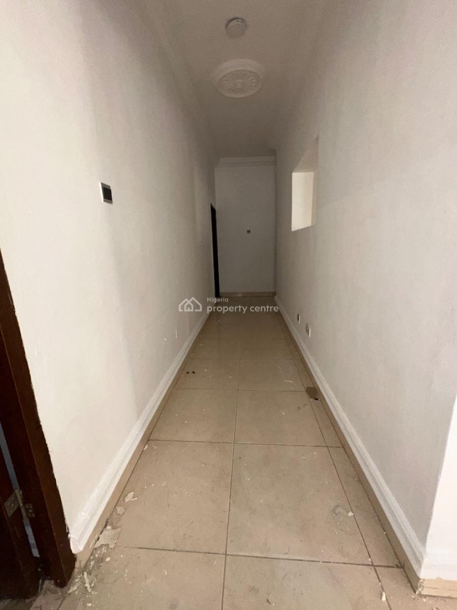 Specious 3 Bedroom for Commercial, Ologolo, Lekki, Lagos, Flat / Apartment for Rent