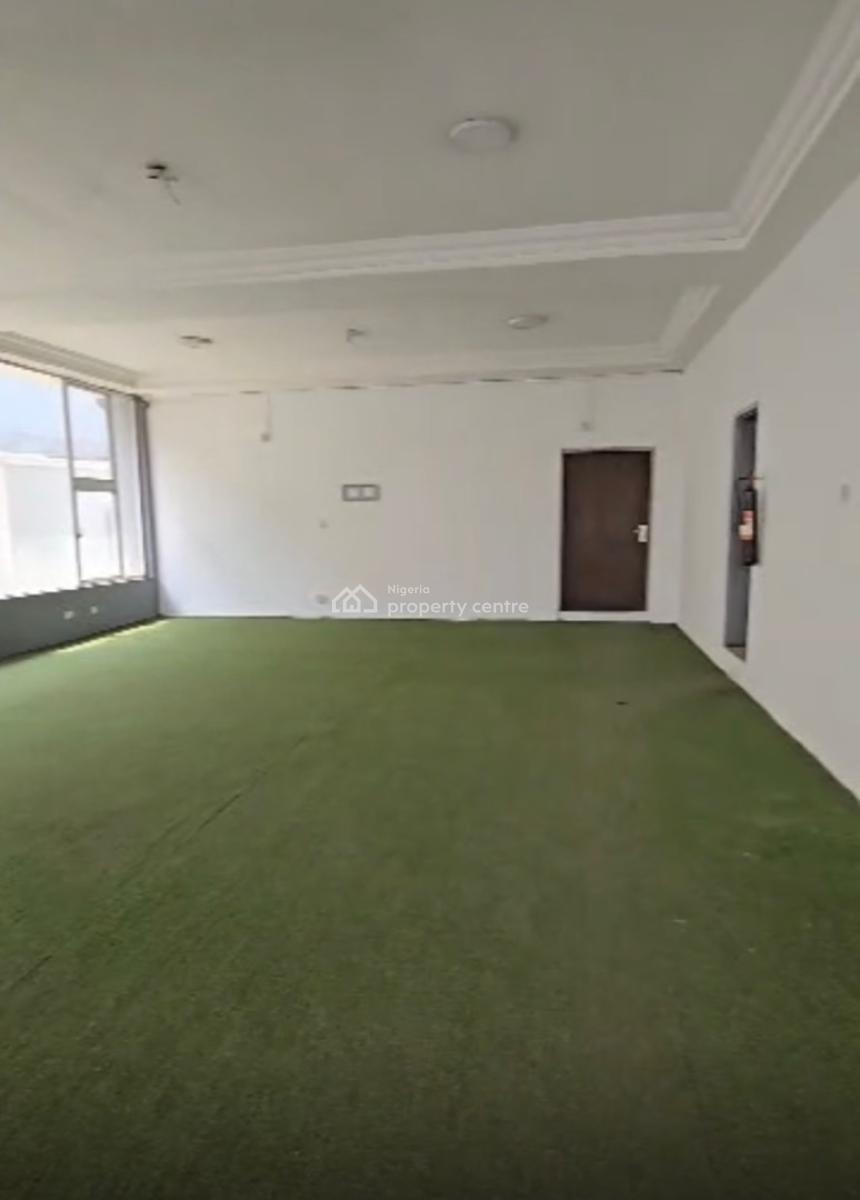 160sqm Office Space, Obanikoro, Shomolu, Lagos, Office Space for Rent