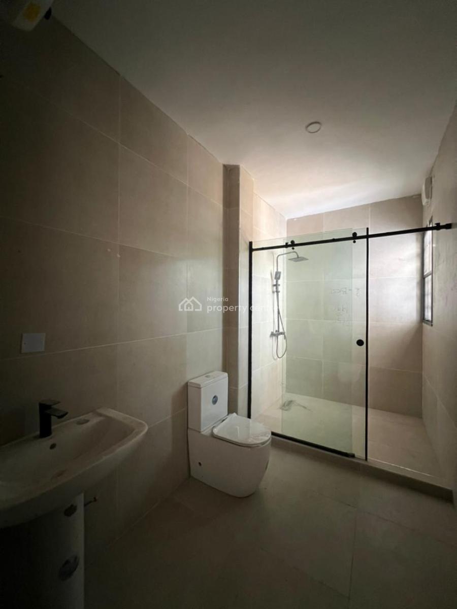Contemporary 4 Bedroom  Apartment with Bq, Lekki Phase 1, Lekki, Lagos, Flat / Apartment for Sale
