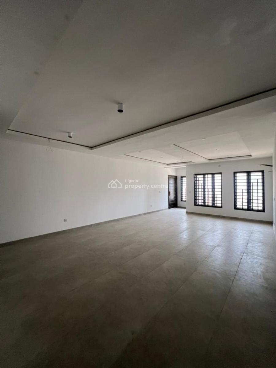 Contemporary 4 Bedroom  Apartment with Bq, Lekki Phase 1, Lekki, Lagos, Flat / Apartment for Sale