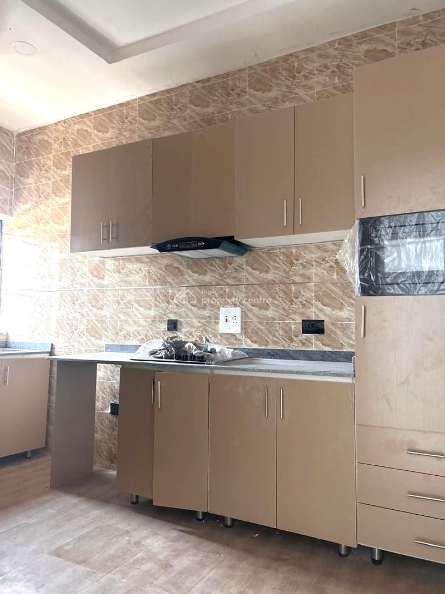 2 Bedroom Apartment with Swimming Pool and Gym, Abraham Adesanya, Lekki Phase 2, Lekki, Lagos, Flat / Apartment for Sale