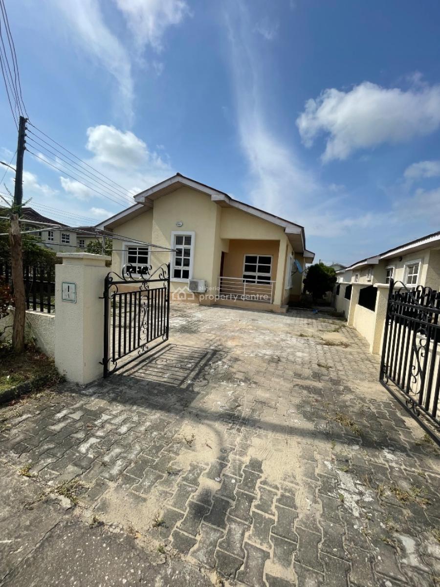 Self Contain, Napiers Gardens Estate, Ikota, Lekki, Lagos, Self Contain (single Rooms) for Rent