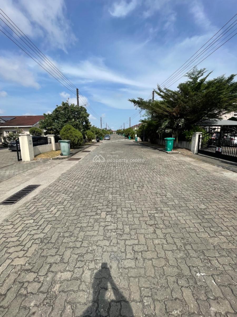 Self Contain, Napiers Gardens Estate, Ikota, Lekki, Lagos, Self Contain (single Rooms) for Rent