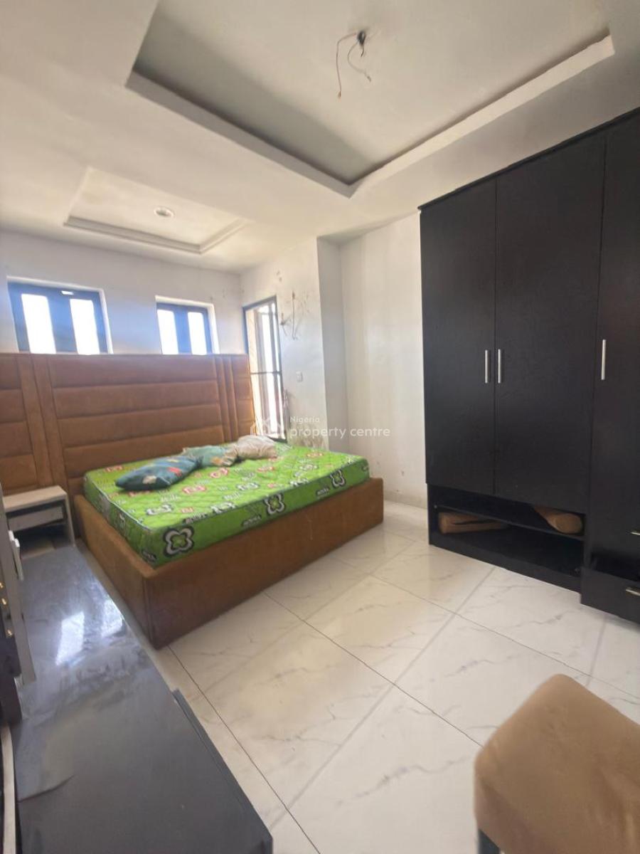 2 Bedroom Apartment (2nd Floor), Ologolo, Lekki, Lagos, Flat / Apartment for Rent