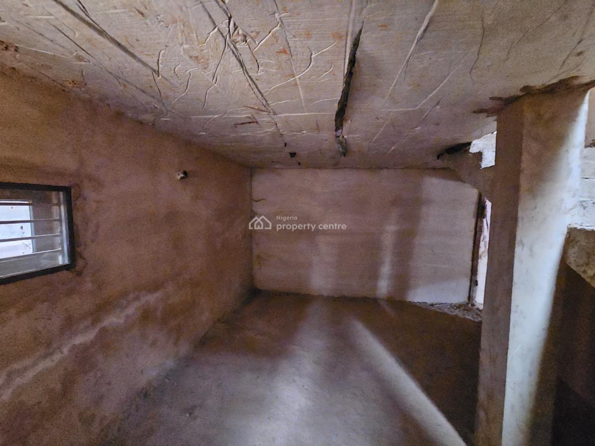 5 Bedrooms Detached Duplex with 2 Rooms Basement & 1 Room Bq in an Estate, Wuye, Abuja, Detached Duplex for Sale