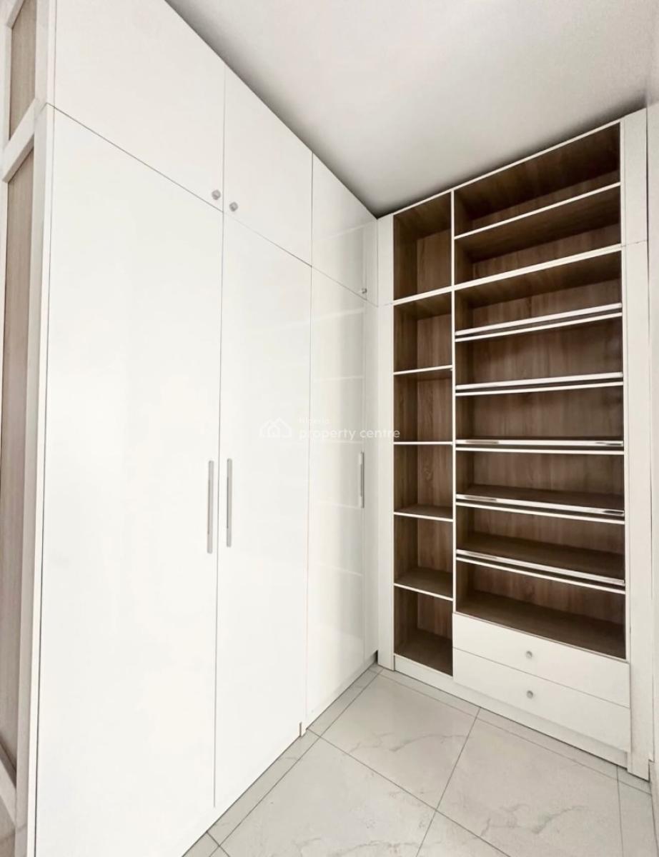 4 Bedrooms Terraced Duplex with En-suite Rooms, Chevron, Lekki, Lagos, Terraced Duplex for Sale