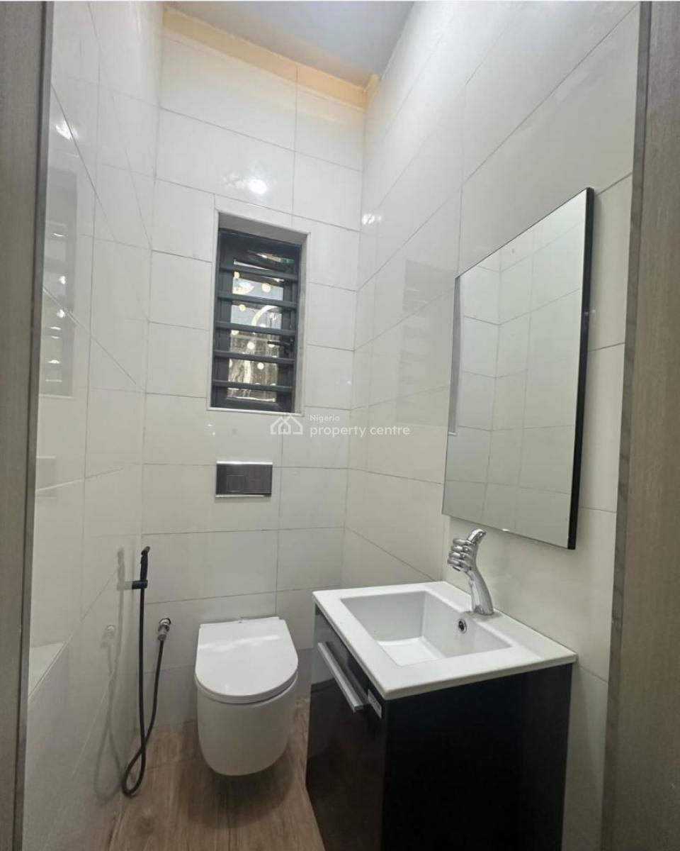 Specious Well Built Luxury 3bedroom Apartment, Lekki, Lagos, Flat / Apartment for Sale