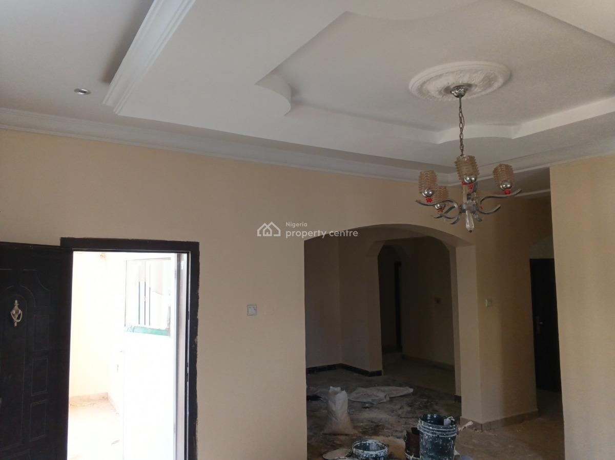 Beautiful Spacious 3bedroom (upstairs), Dawaki, Gwarinpa, Abuja, Flat / Apartment for Rent