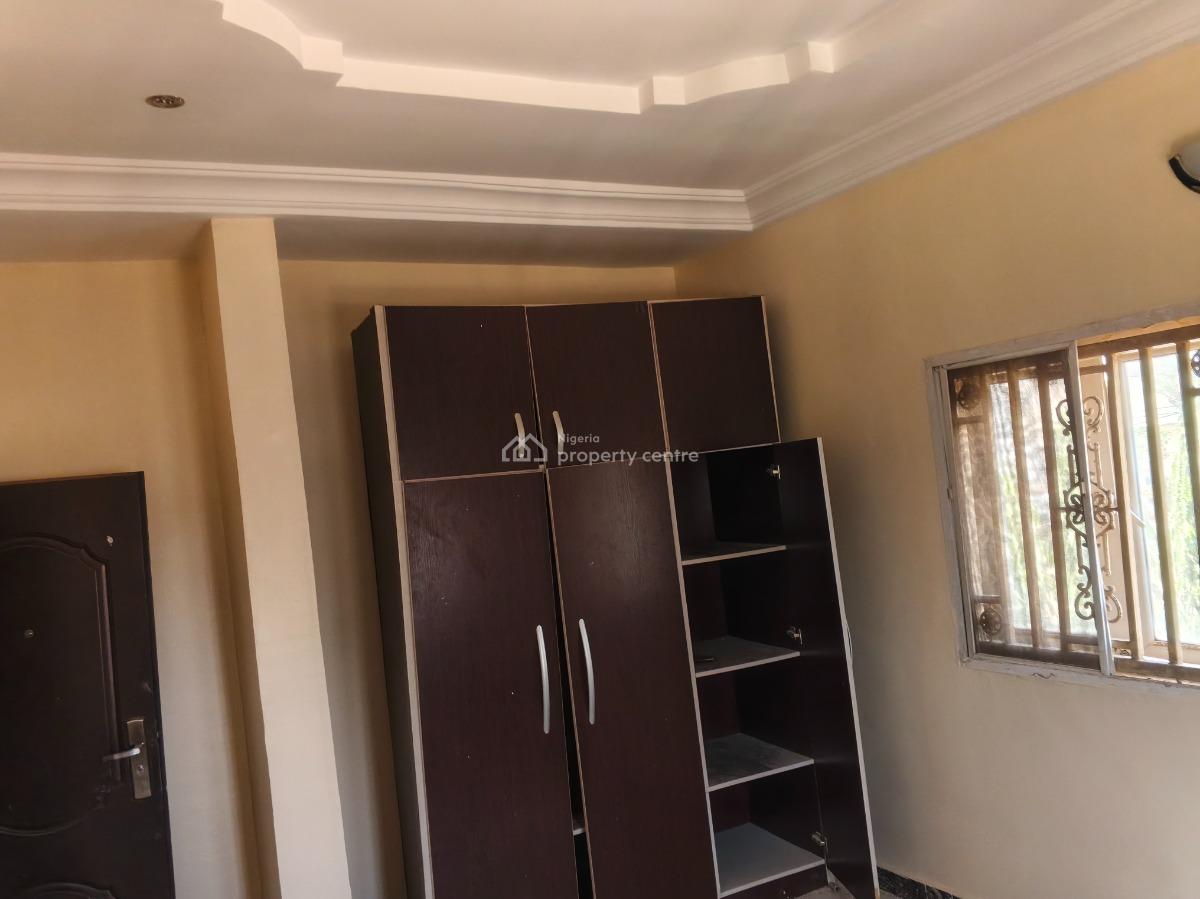Beautiful Spacious 3bedroom (upstairs), Dawaki, Gwarinpa, Abuja, Flat / Apartment for Rent