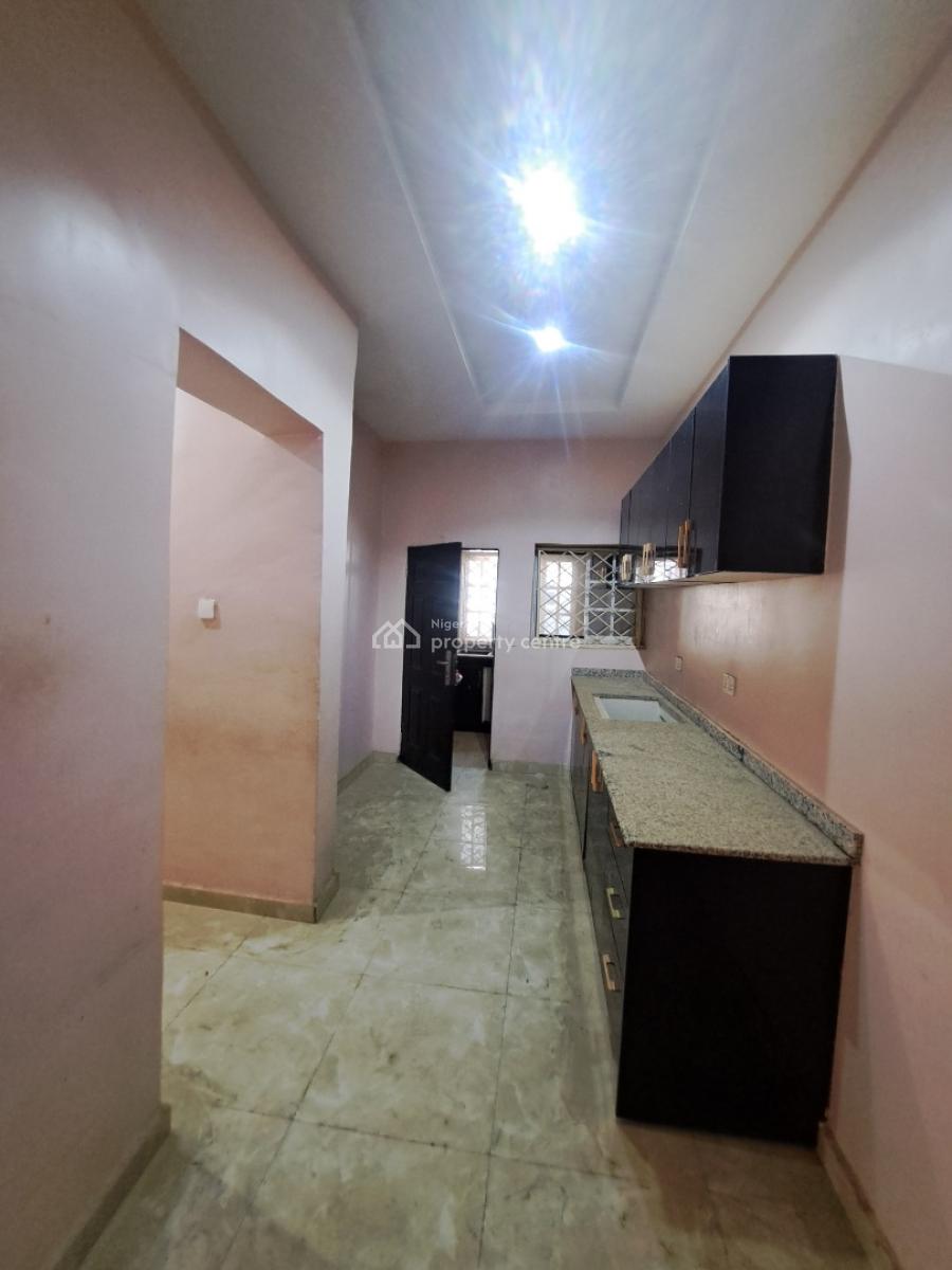 Spacious 3 Bedroom Flat, Mabushi, Abuja, Flat / Apartment for Rent