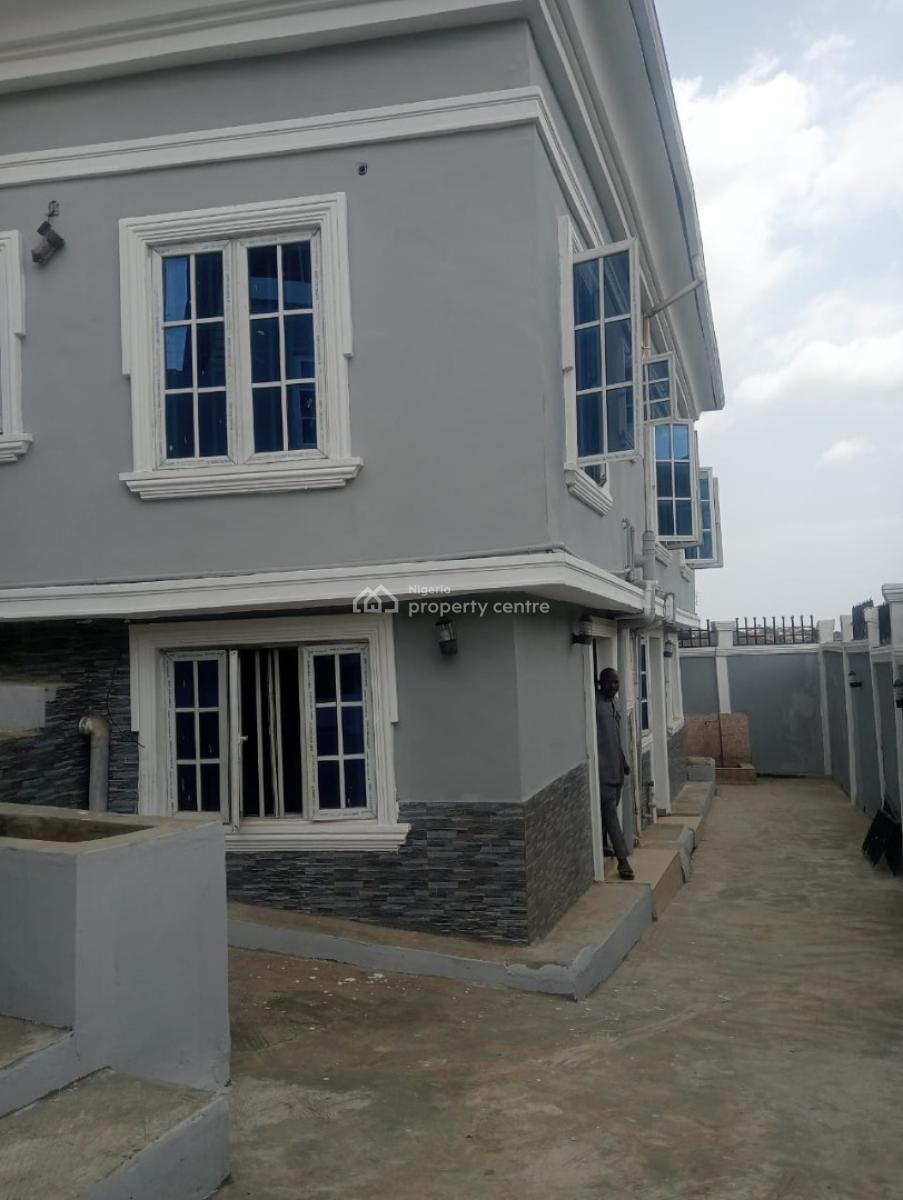 Decent & Clean Mini Flat Apartment, By Omole Phase 2, Olowora, Magodo, Lagos, Mini Flat (room and Parlour) for Rent