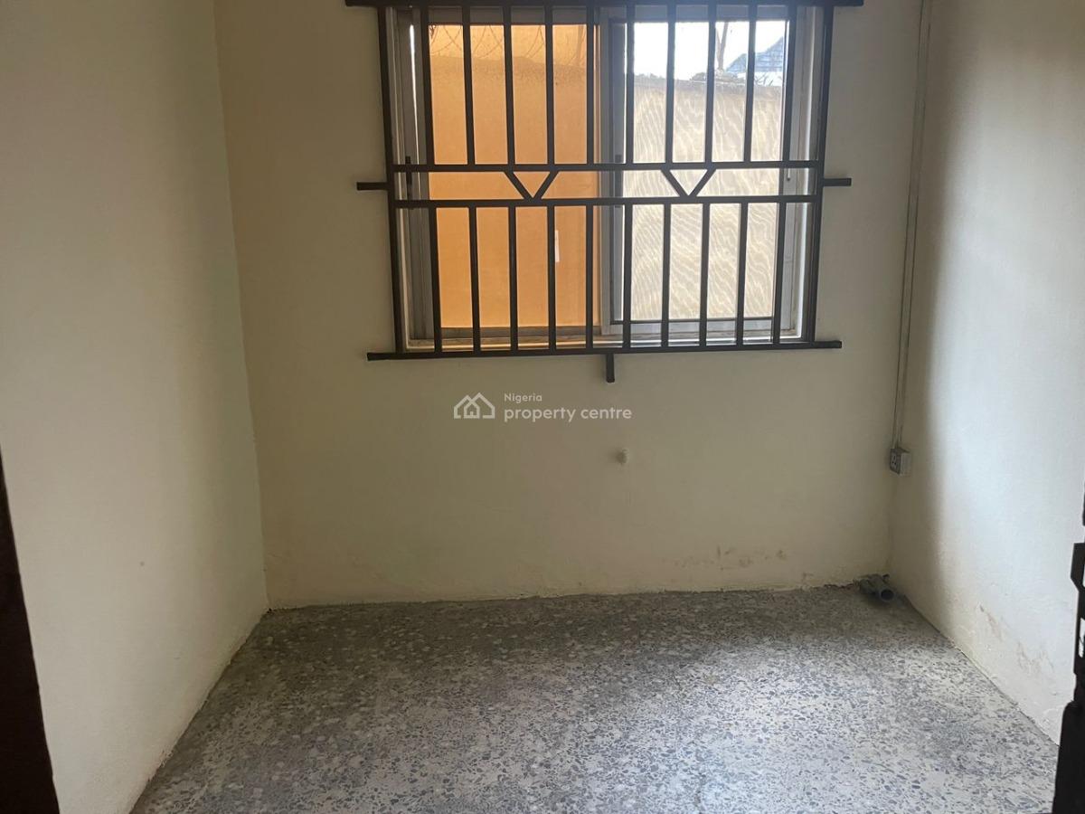 Spacious & Clean 4 Bedroom Duplex, Omole Phase 2, Olowora, Magodo, Lagos, Semi-detached Duplex for Rent