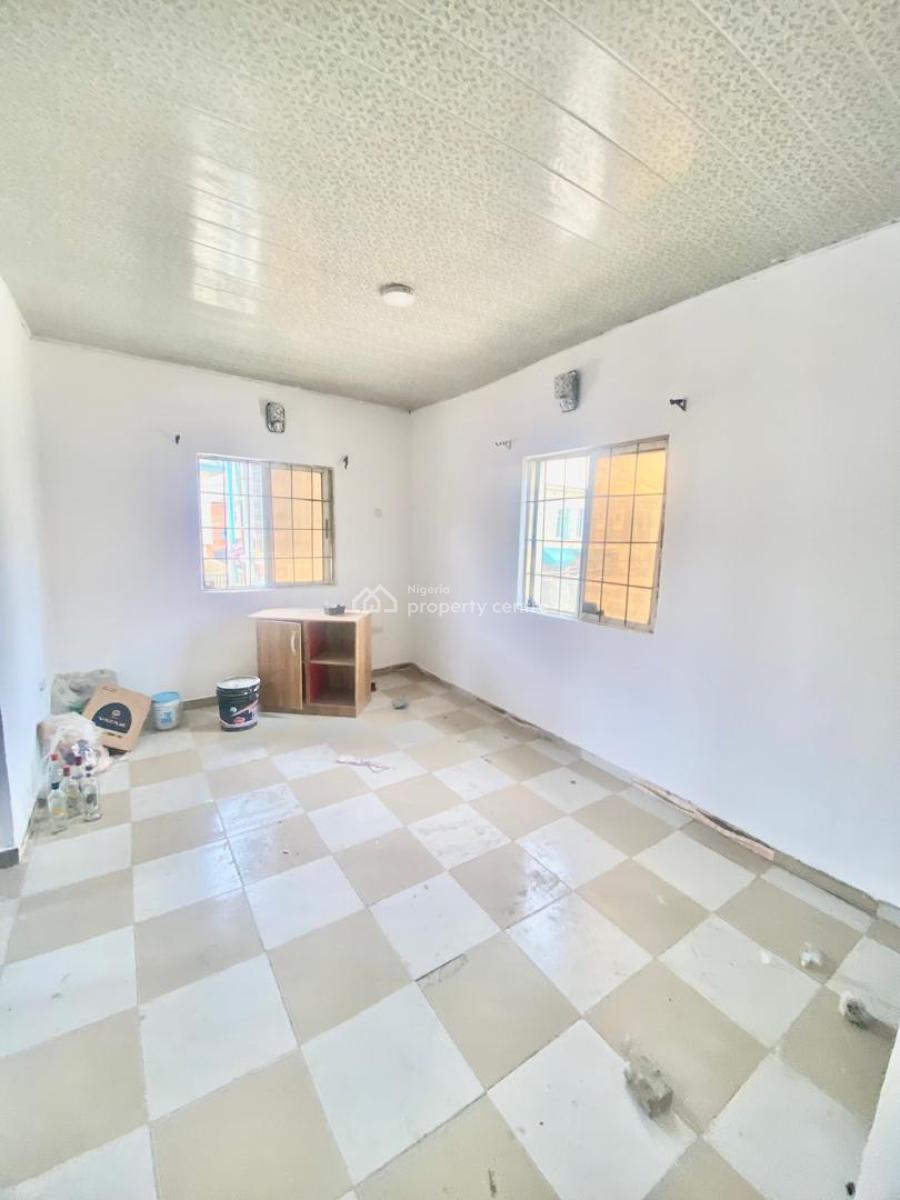 Standard Mini Flat with Dining Space, Upstairs, Unity Estate, Badore, Ajah, Lagos, Mini Flat (room and Parlour) for Rent