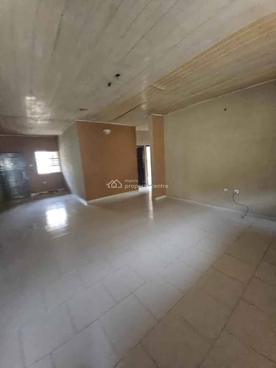 Decent & Clean 3 Bedroom Flat Apartment, Gra Phase 1, Magodo, Lagos, Flat / Apartment for Rent