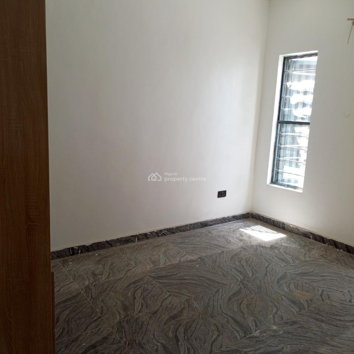 Luxurious and Standard 2 Bedroom Apartment (upstairs), Igbon Efon, Lekki, Lagos, Flat / Apartment for Rent