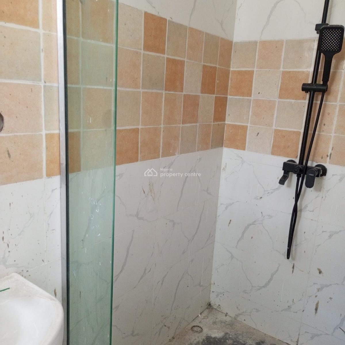 Luxurious and Standard 2 Bedroom Apartment (upstairs), Igbon Efon, Lekki, Lagos, Flat / Apartment for Rent