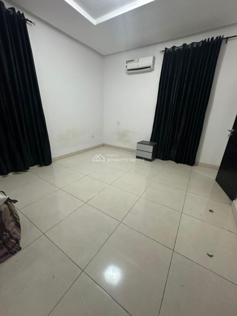 2 Bedroom Apartment, Off Admiralty, Lekki Phase 1, Lekki, Lagos, Flat / Apartment for Rent