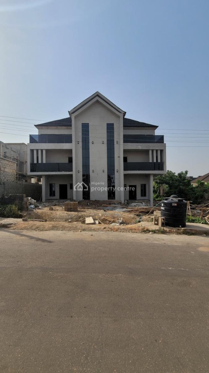 Well Built 4-bedroom Semi-detached Triplex with Boys Quarter & Cinema, Kolapo Ishola Gra, Akobo, Ibadan, Oyo, Semi-detached Duplex for Sale