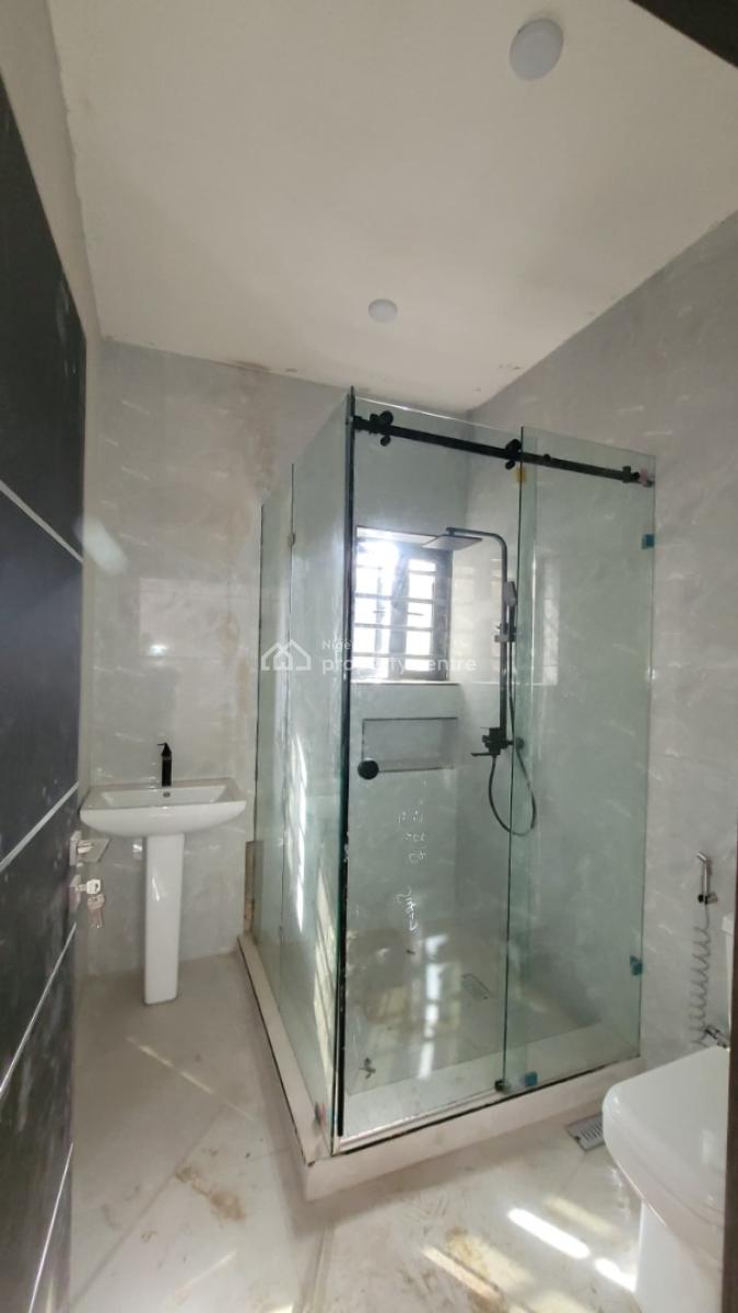 Well Built 4-bedroom Semi-detached Triplex with Boys Quarter & Cinema, Kolapo Ishola Gra, Akobo, Ibadan, Oyo, Semi-detached Duplex for Sale