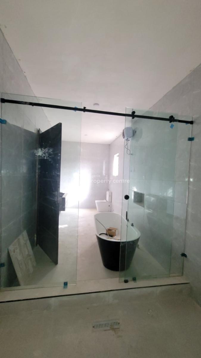 Well Built 4-bedroom Semi-detached Triplex with Boys Quarter & Cinema, Kolapo Ishola Gra, Akobo, Ibadan, Oyo, Semi-detached Duplex for Sale