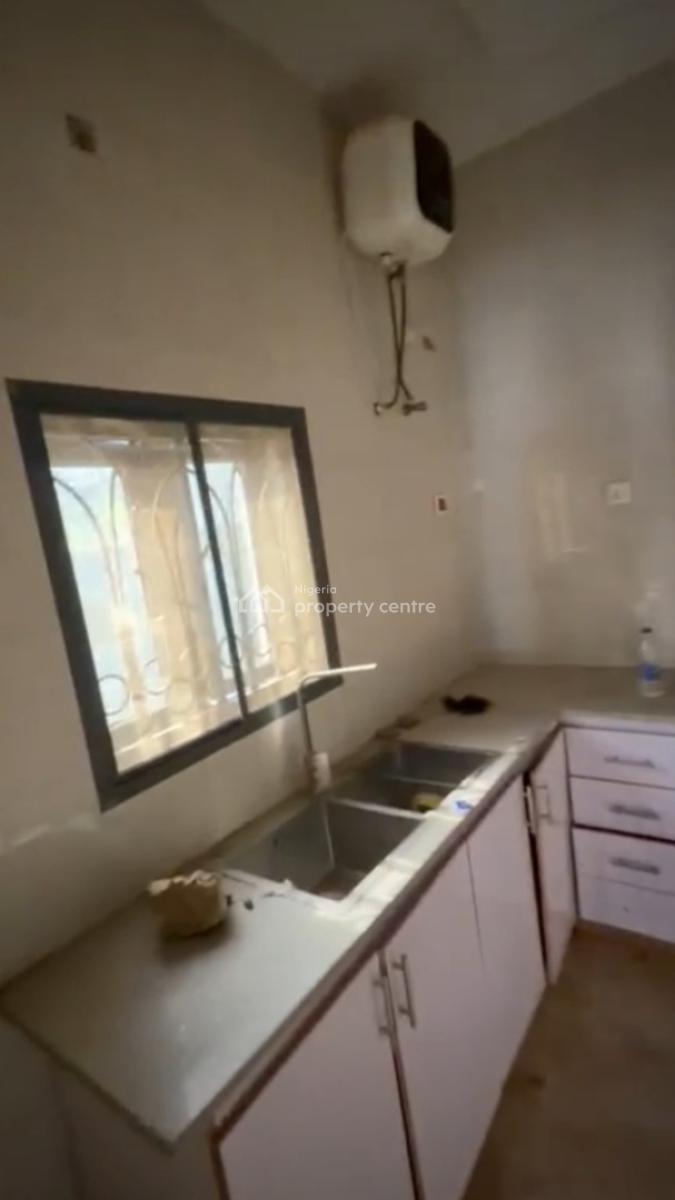 3 Bedrooms Semi Detached in an Estate Environs, Brick City, Kubwa, Abuja, Semi-detached Duplex for Rent