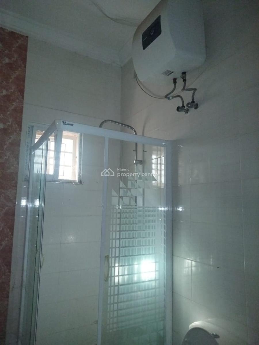 a Well Finished 5 Bedroom Bungalow with 2 Rooms Self-contained Bq, 5th Avenue, Gwarinpa, Abuja, Detached Bungalow for Rent