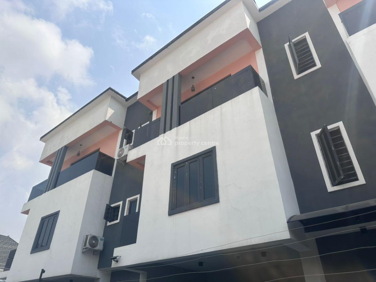 3 Bedroom Penthouse, Ologolo, Lekki, Lagos, Flat / Apartment for Sale