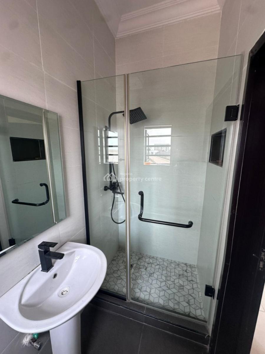 3 Bedroom Penthouse, Ologolo, Lekki, Lagos, Flat / Apartment for Sale