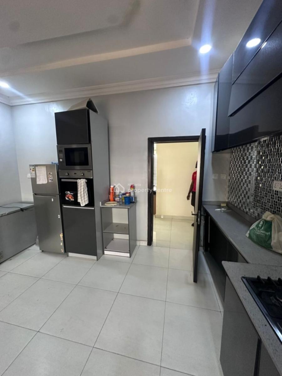 3 Bedroom Penthouse, Ologolo, Lekki, Lagos, Flat / Apartment for Sale