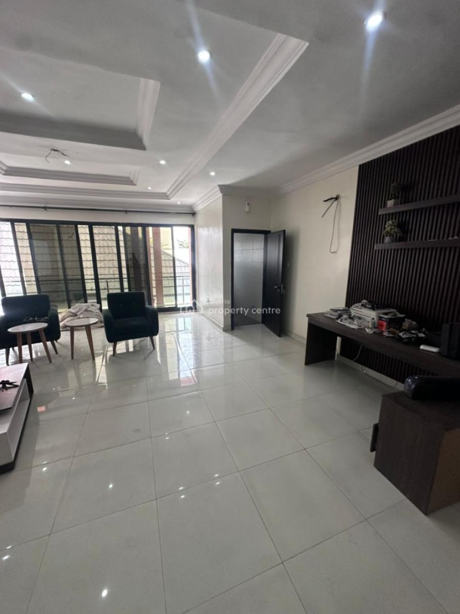 3 Bedroom Penthouse, Ologolo, Lekki, Lagos, Flat / Apartment for Sale