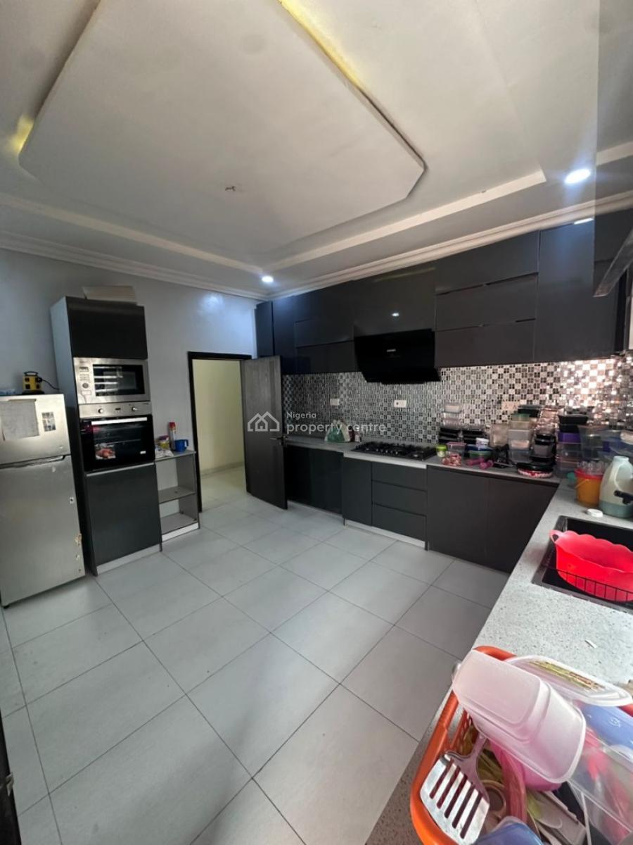 3 Bedroom Penthouse, Ologolo, Lekki, Lagos, Flat / Apartment for Sale