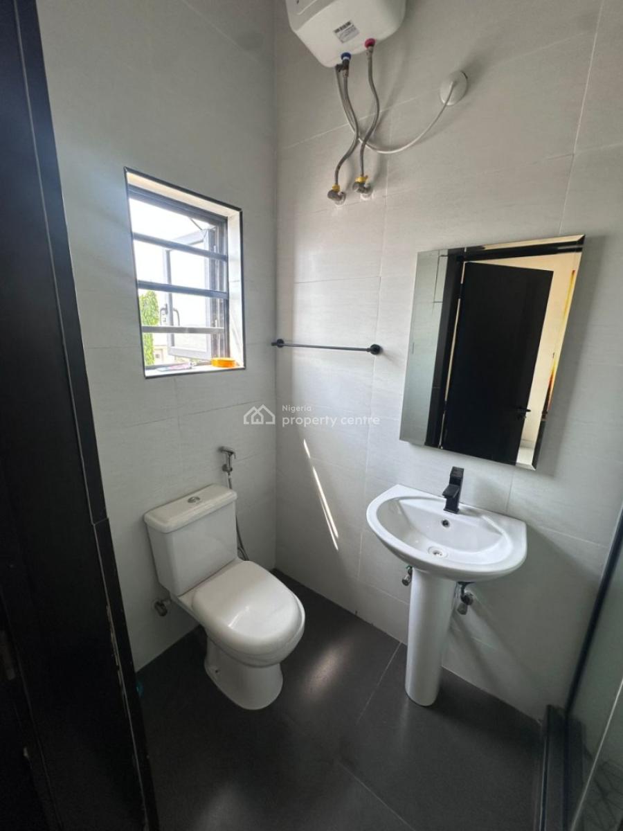 3 Bedroom Penthouse, Ologolo, Lekki, Lagos, Flat / Apartment for Sale