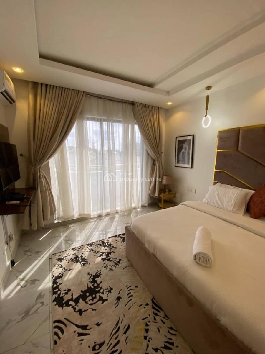 1- Bedroom Luxury Apartment, Periwinkle Estate, Lekki Phase 1, Lekki, Lagos, Flat / Apartment Short Let