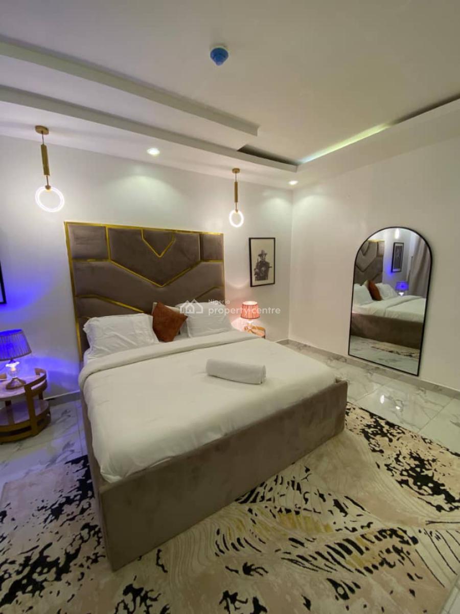 1- Bedroom Luxury Apartment, Periwinkle Estate, Lekki Phase 1, Lekki, Lagos, Flat / Apartment Short Let