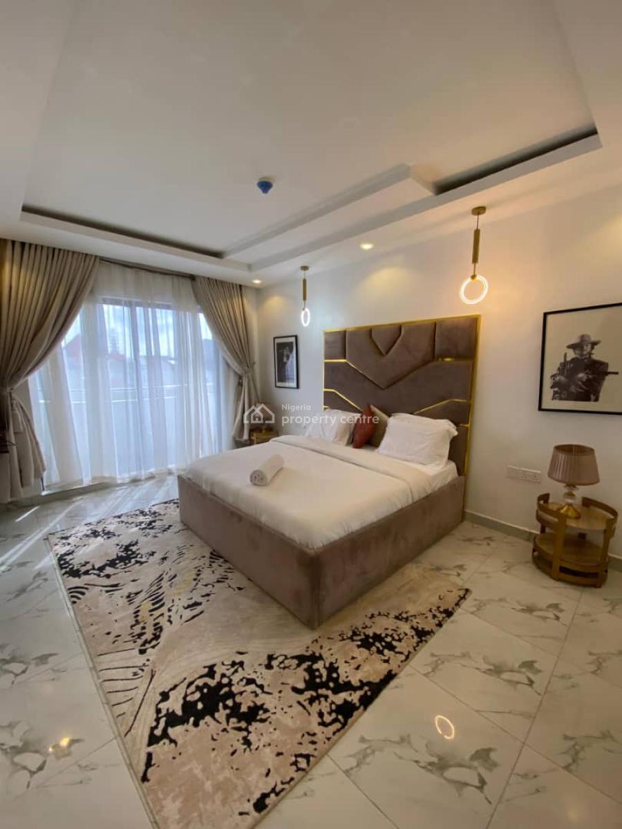 1- Bedroom Luxury Apartment, Periwinkle Estate, Lekki Phase 1, Lekki, Lagos, Flat / Apartment Short Let