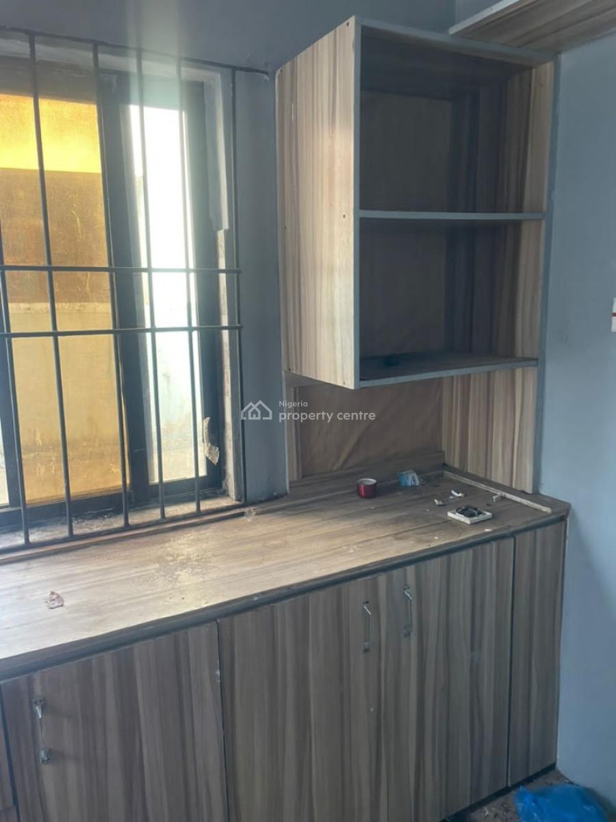 Lovely 2 Bedroom Apartment, Agidingbi, Agidingbi, Ikeja, Lagos, Flat / Apartment for Rent