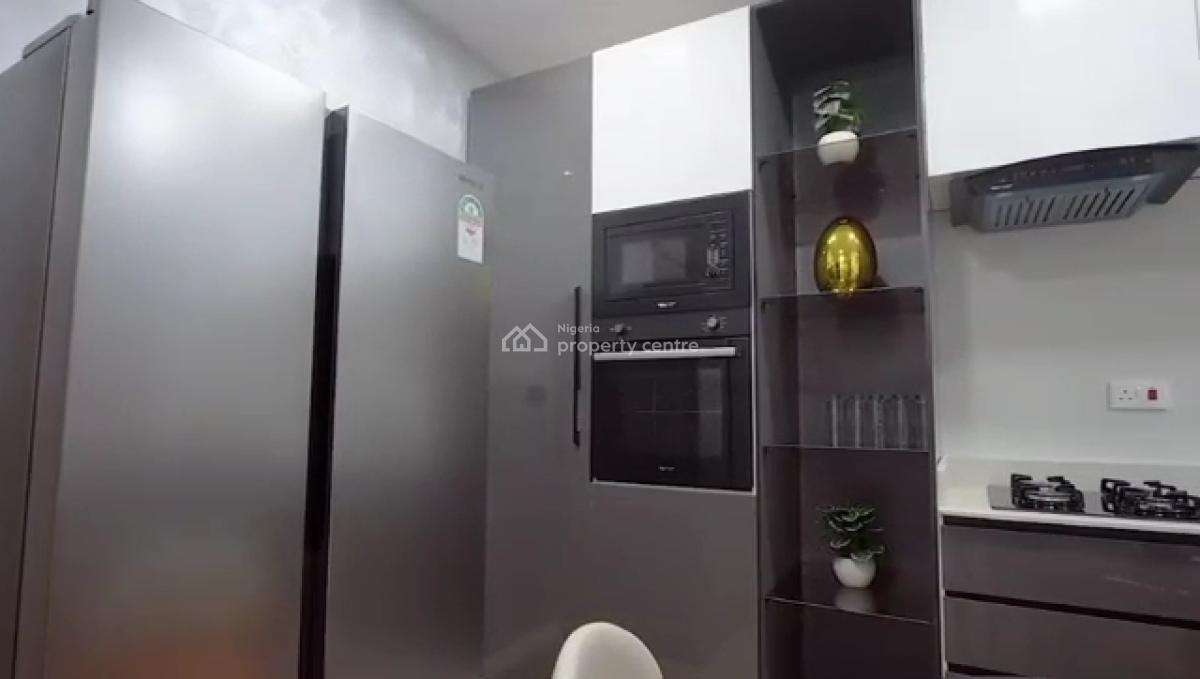 Fully Serviced 4 Bedroom Penthouse, Lekki Phase One, Lekki, Lagos, Flat / Apartment for Rent