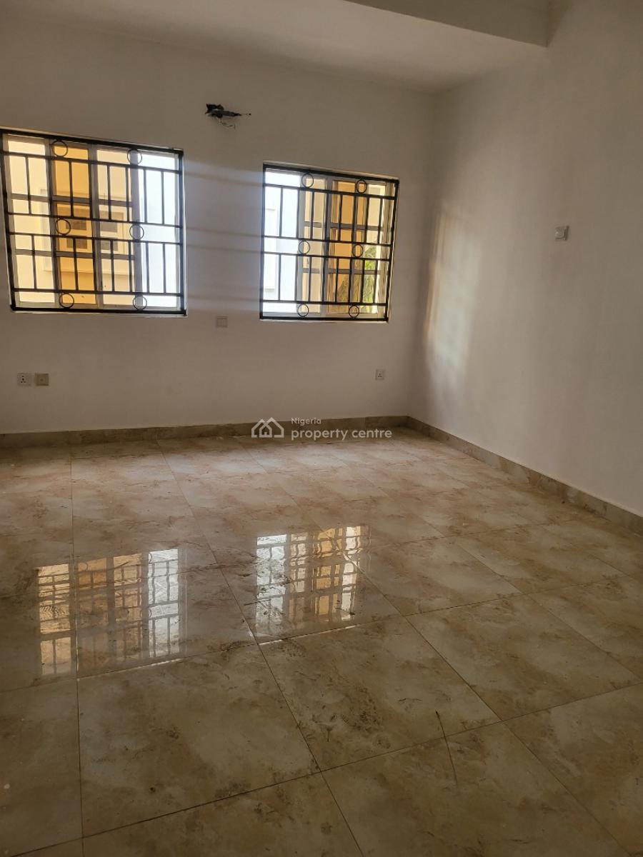 Newly Renovated 6 Units of 3 Bedrooms with Bq, Lekki Phase 1, Lekki, Lagos, Flat / Apartment for Rent