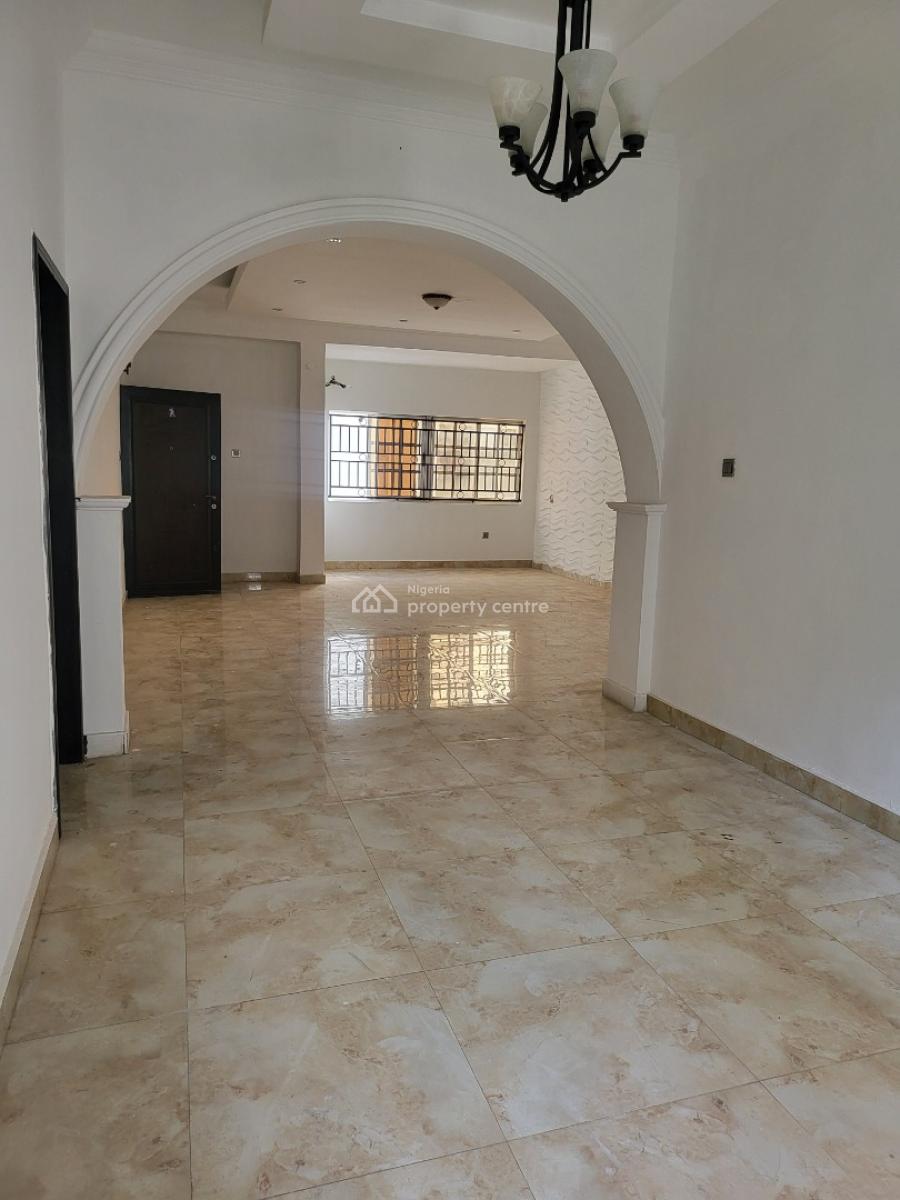 Newly Renovated 6 Units of 3 Bedrooms with Bq, Lekki Phase 1, Lekki, Lagos, Flat / Apartment for Rent