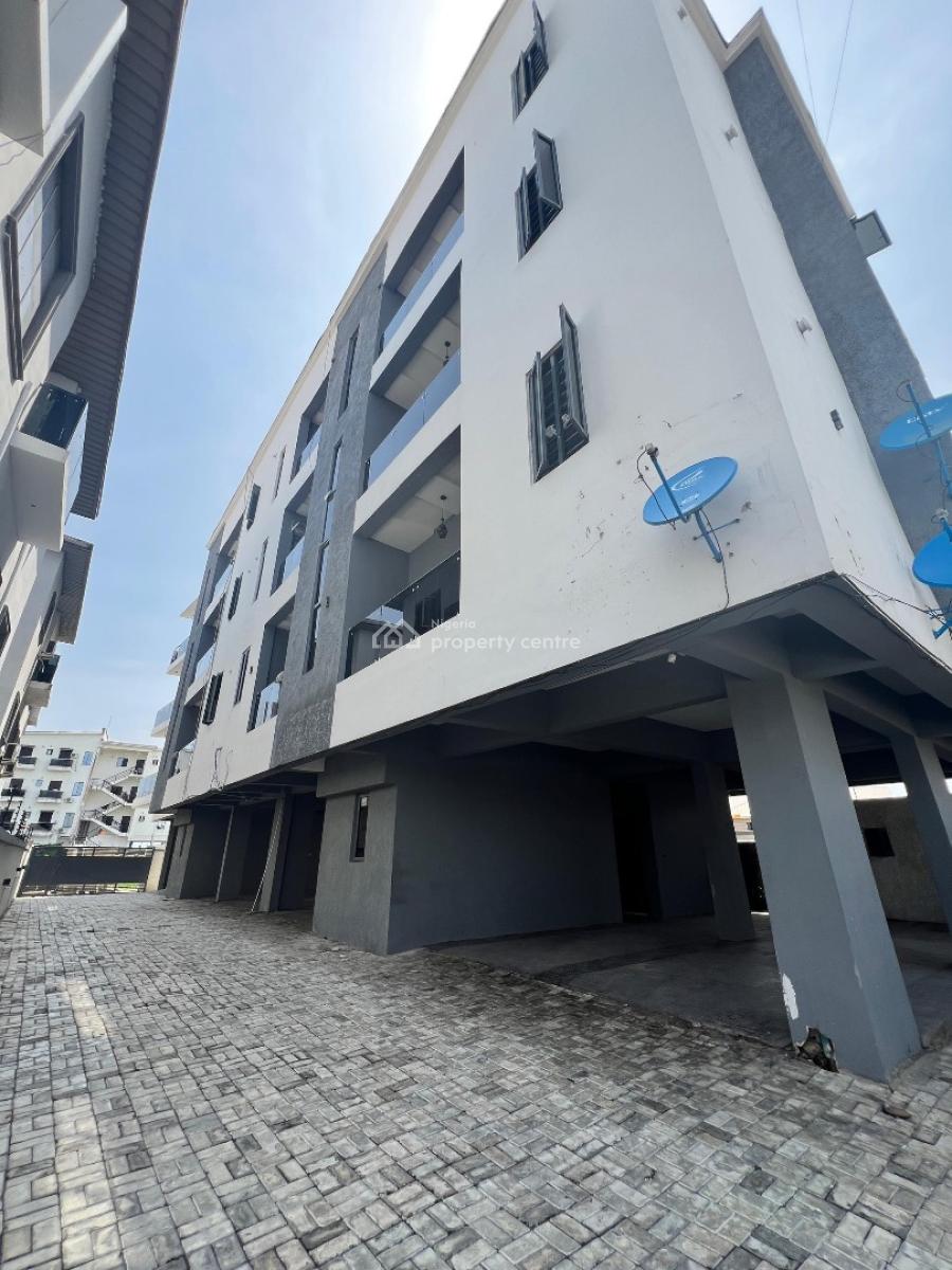 Well Built 2 Bedroom Apartment, Ologolo, Lekki, Lagos, Flat / Apartment for Rent