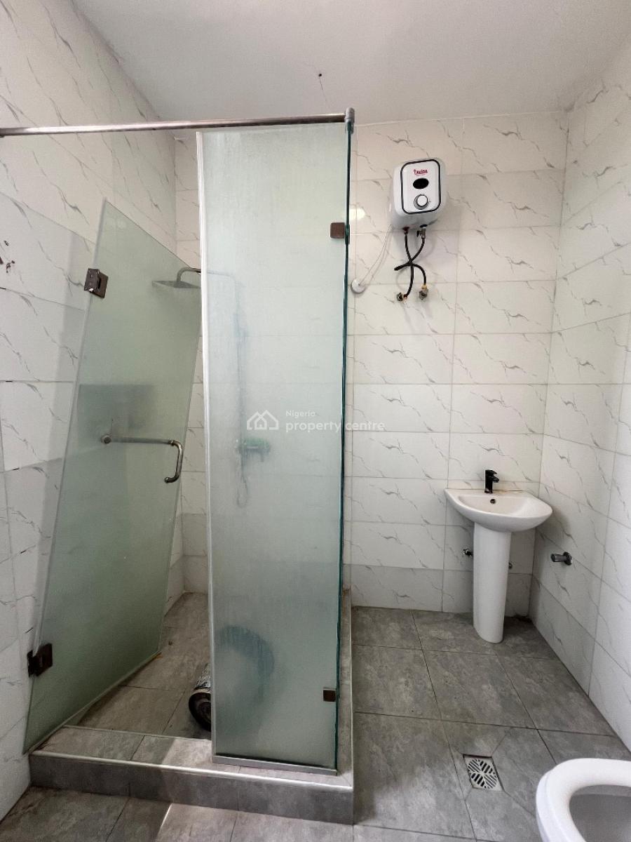 Well Built 2 Bedroom Apartment, Ologolo, Lekki, Lagos, Flat / Apartment for Rent